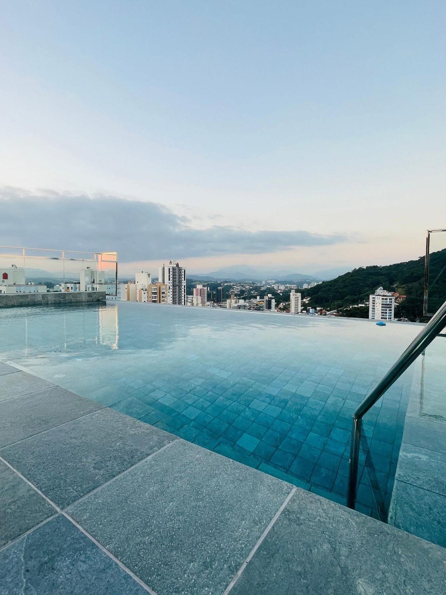 Apartment Loft Up 509/1309 | Mobiliado | Wifi | Piscina | Blumenau