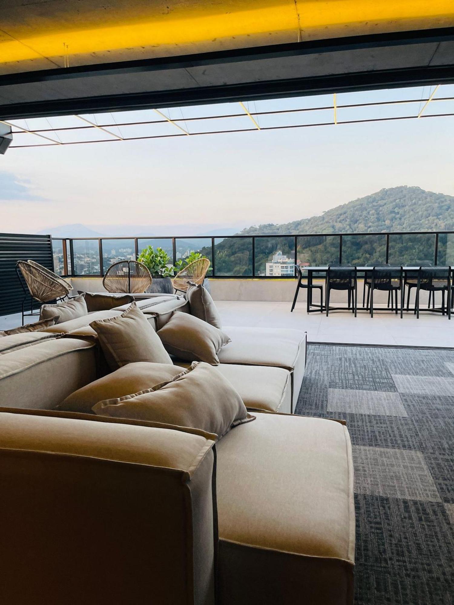Loft Up 509/1309 | Mobiliado | Wifi | Piscina | Blumenau